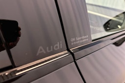 met. musta Audi Q6 e-tron 2025 kuva 15.