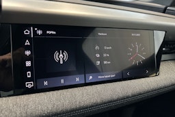 met. musta Audi Q6 e-tron 2025 kuva 25.