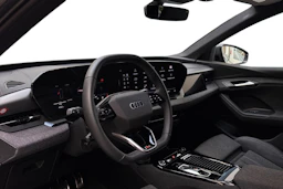 harmaa Audi Q6 e-tron 2025 kuva 6.
