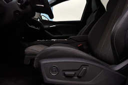 harmaa Audi Q6 e-tron 2025 kuva 16.