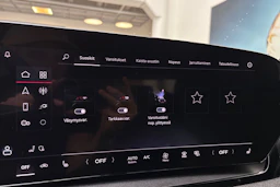 harmaa Audi Q6 e-tron 2025 kuva 27.