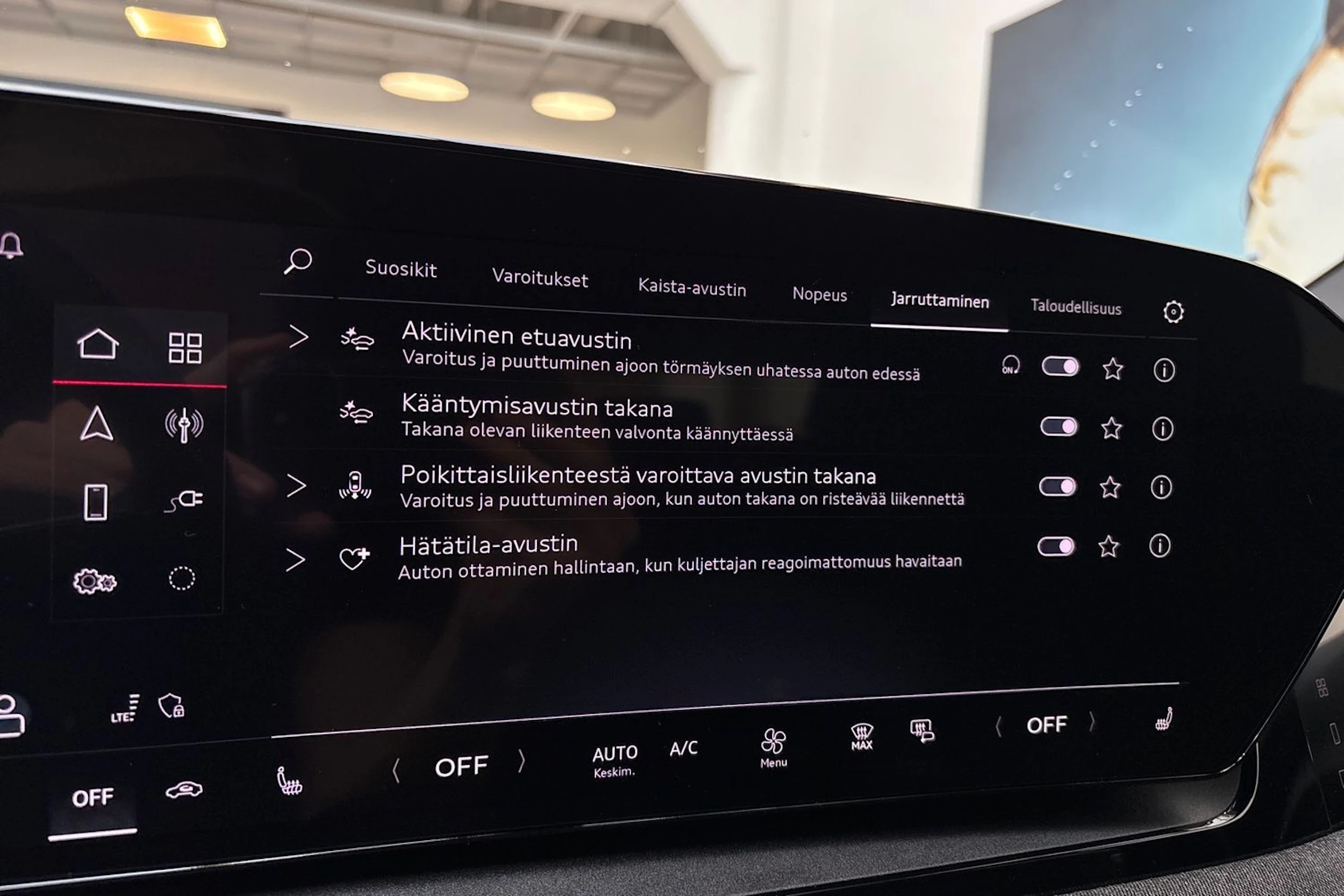harmaa Audi Q6 e-tron 2025 kuva 31.