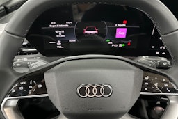 harmaa Audi Q6 e-tron 2025 kuva 24.