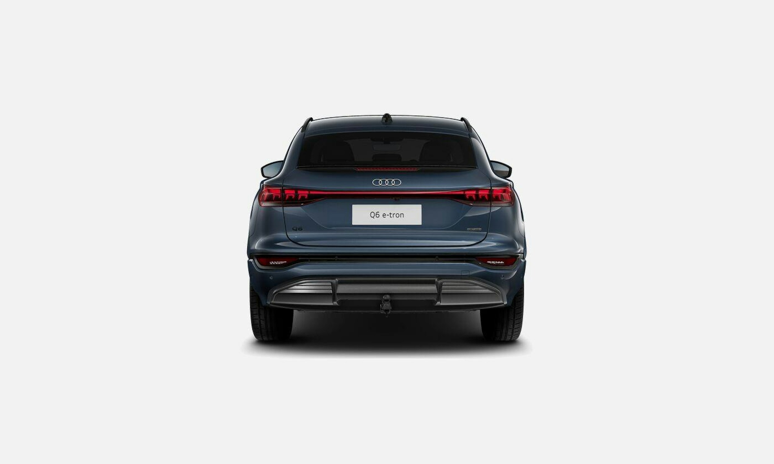 plasma sininen Audi Q6 e-tron 2025 kuva 8.