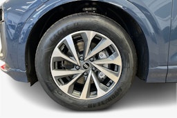 plasma sininen Audi Q6 e-tron 2026 kuva 16.