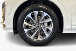 met. valkoinen Audi Q6 e-tron 2025 kuva 9.