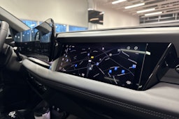 met. valkoinen Audi Q6 e-tron 2025 kuva 14.