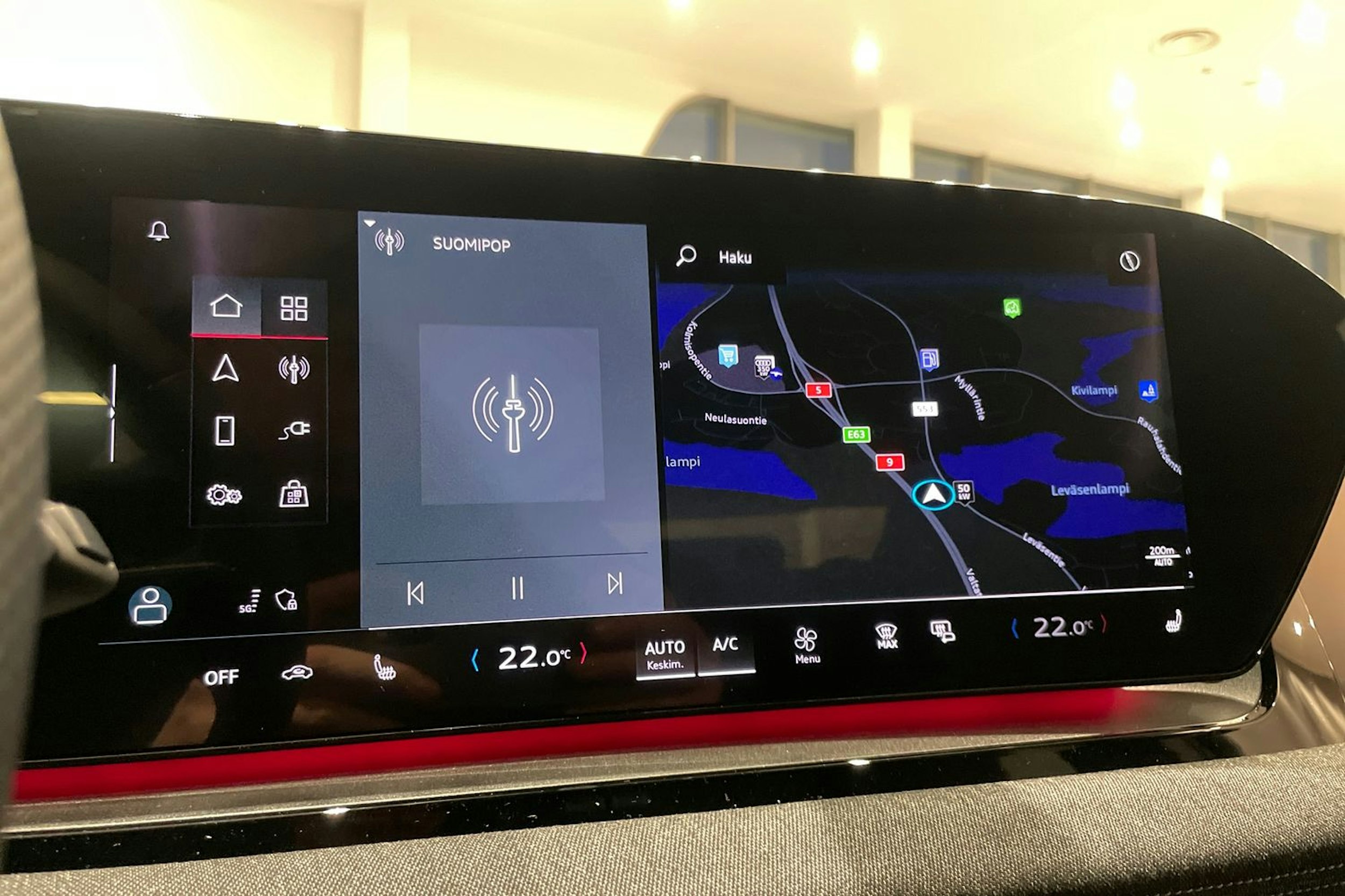 harmaa Audi Q6 e-tron 2025 kuva 14.