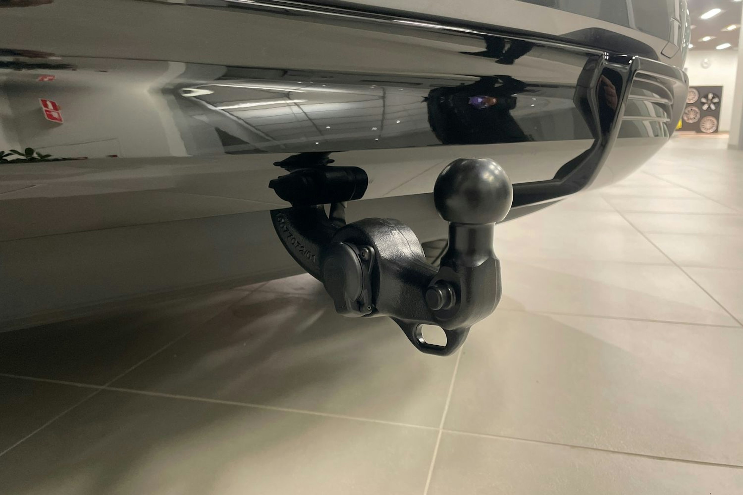 harmaa Audi Q6 e-tron 2025 kuva 20.