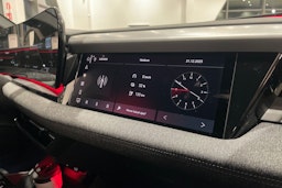 harmaa Audi Q6 e-tron 2025 kuva 23.