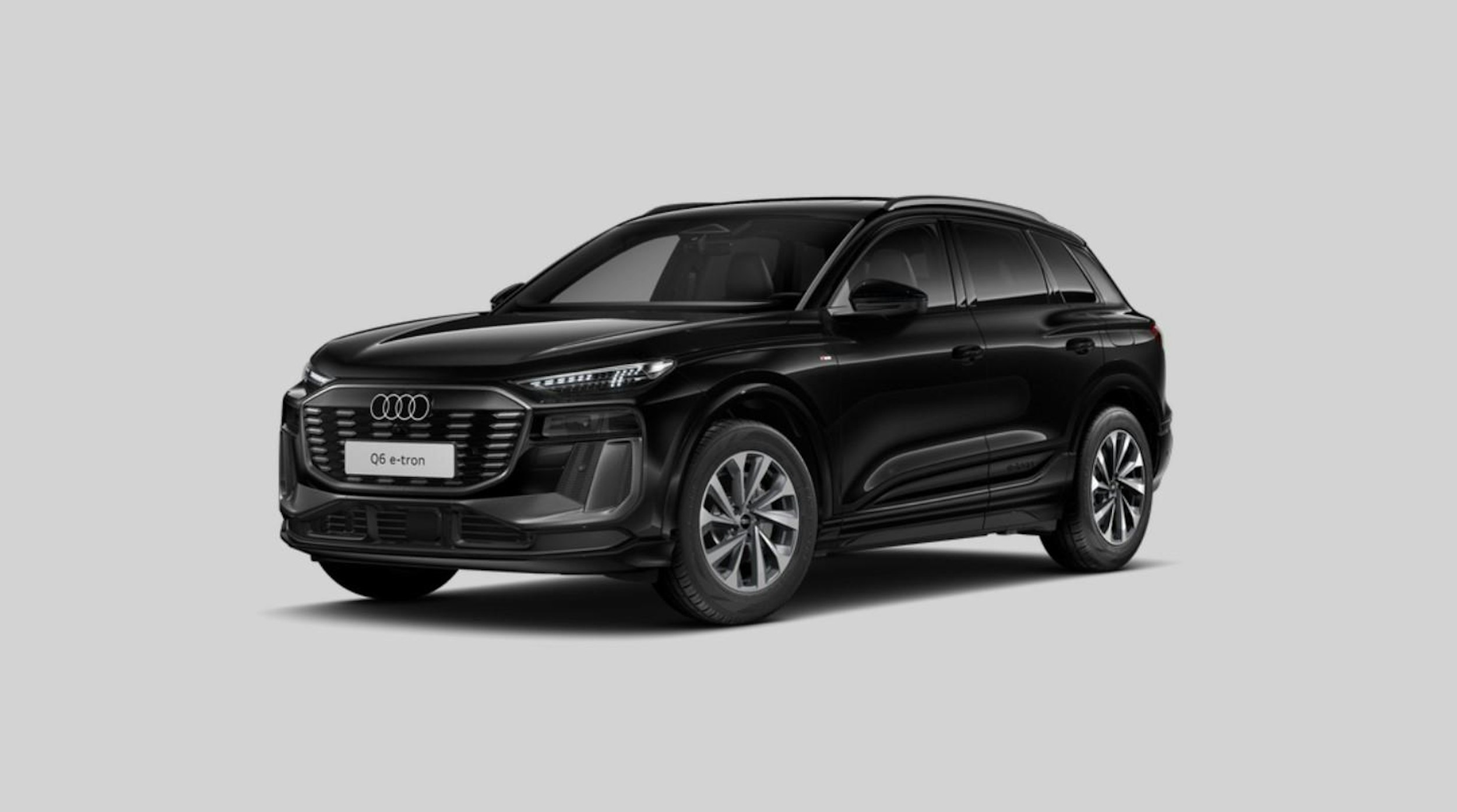 musta Audi Q6 e-tron 2025 kuva 1.