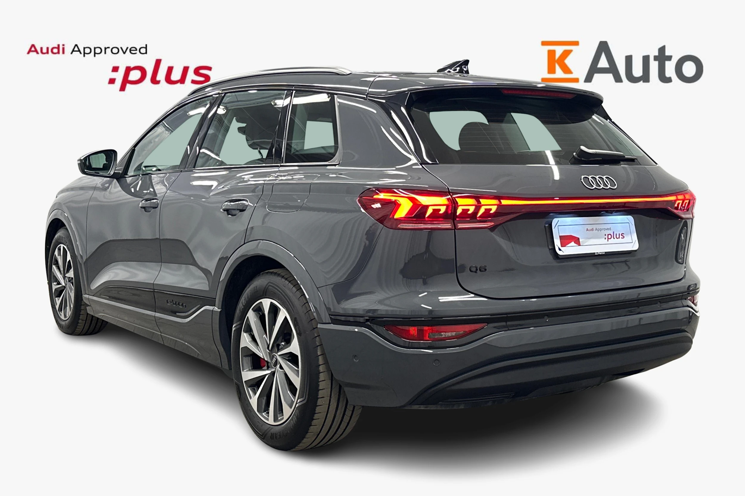 harmaa Audi Q6 e-tron 2025 kuva 2.