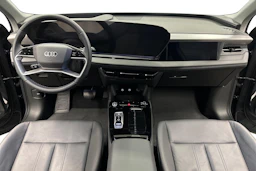harmaa Audi Q6 e-tron 2025 kuva 7.