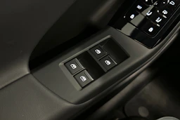 harmaa Audi Q6 e-tron 2025 kuva 15.