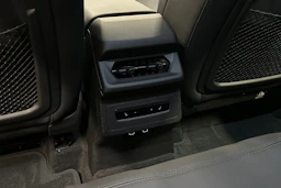 harmaa Audi Q6 e-tron 2025 kuva 36.