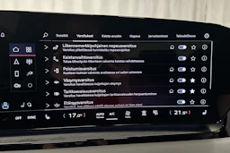 punainen Audi Q6 e-tron 2025 kuva 24.