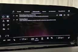 punainen Audi Q6 e-tron 2025 kuva 25.
