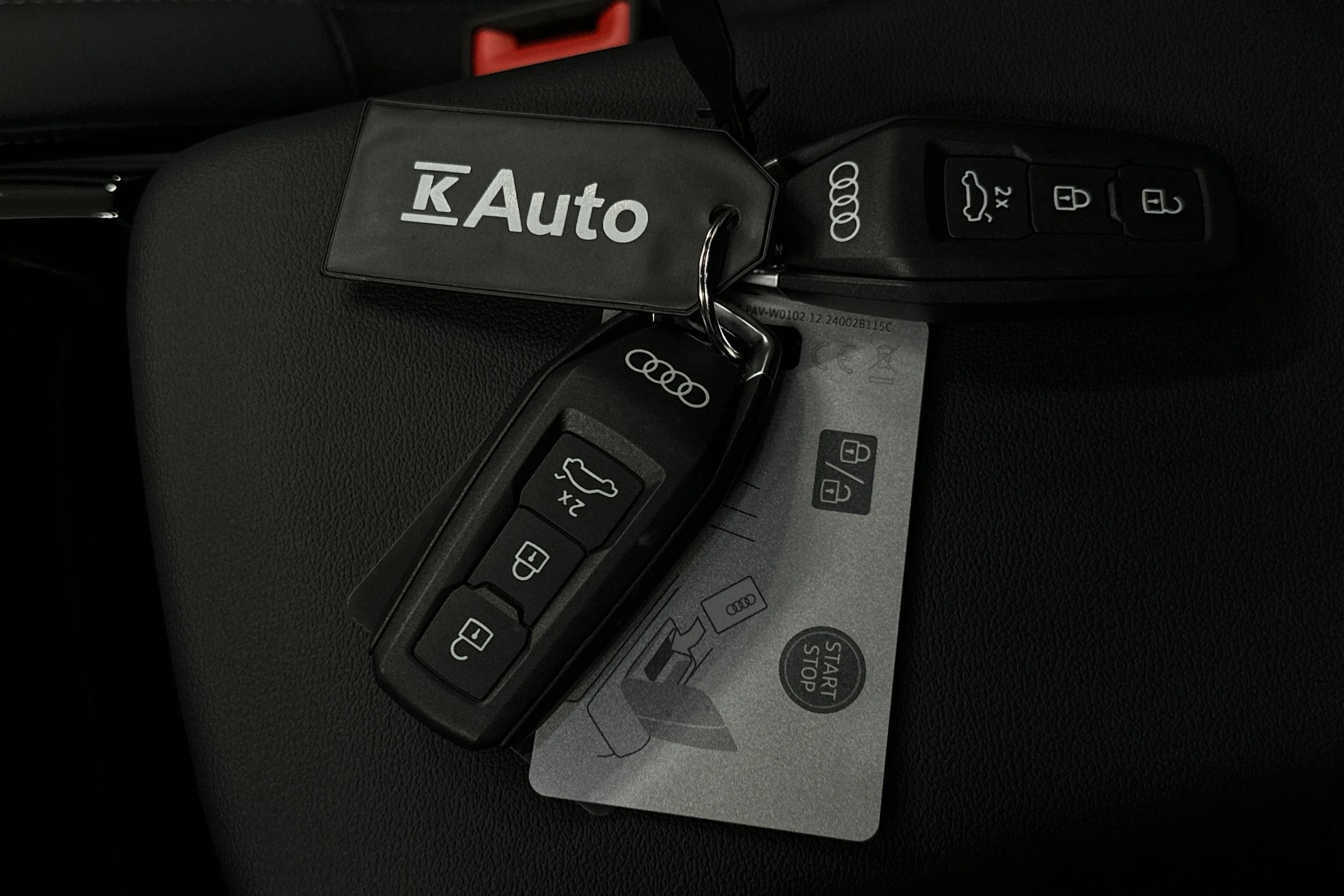 punainen Audi Q6 e-tron 2025 kuva 43.