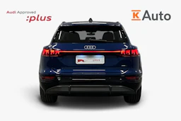 sininen Audi Q6 e-tron 2025 kuva 3.