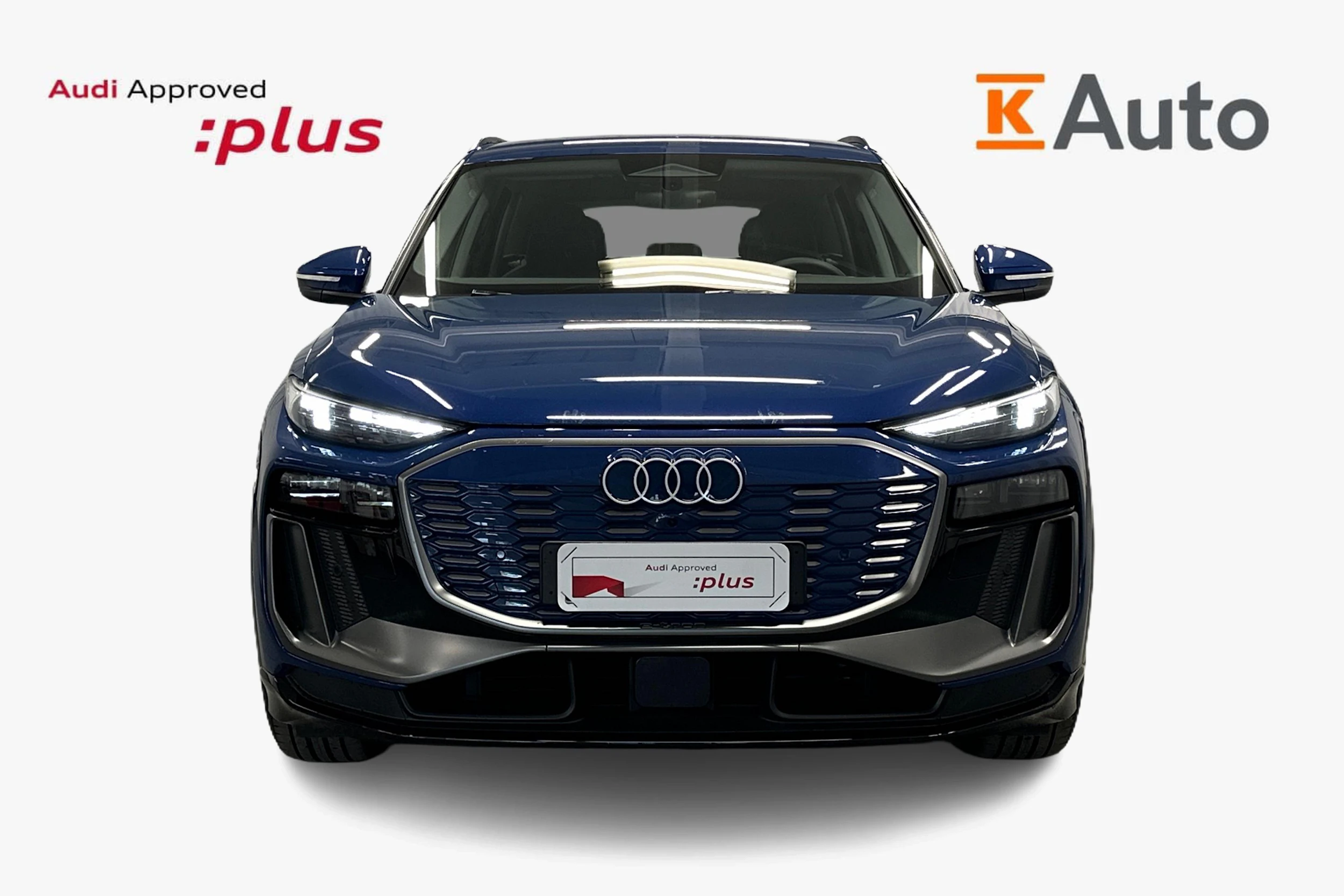 sininen Audi Q6 e-tron 2025 kuva 4.