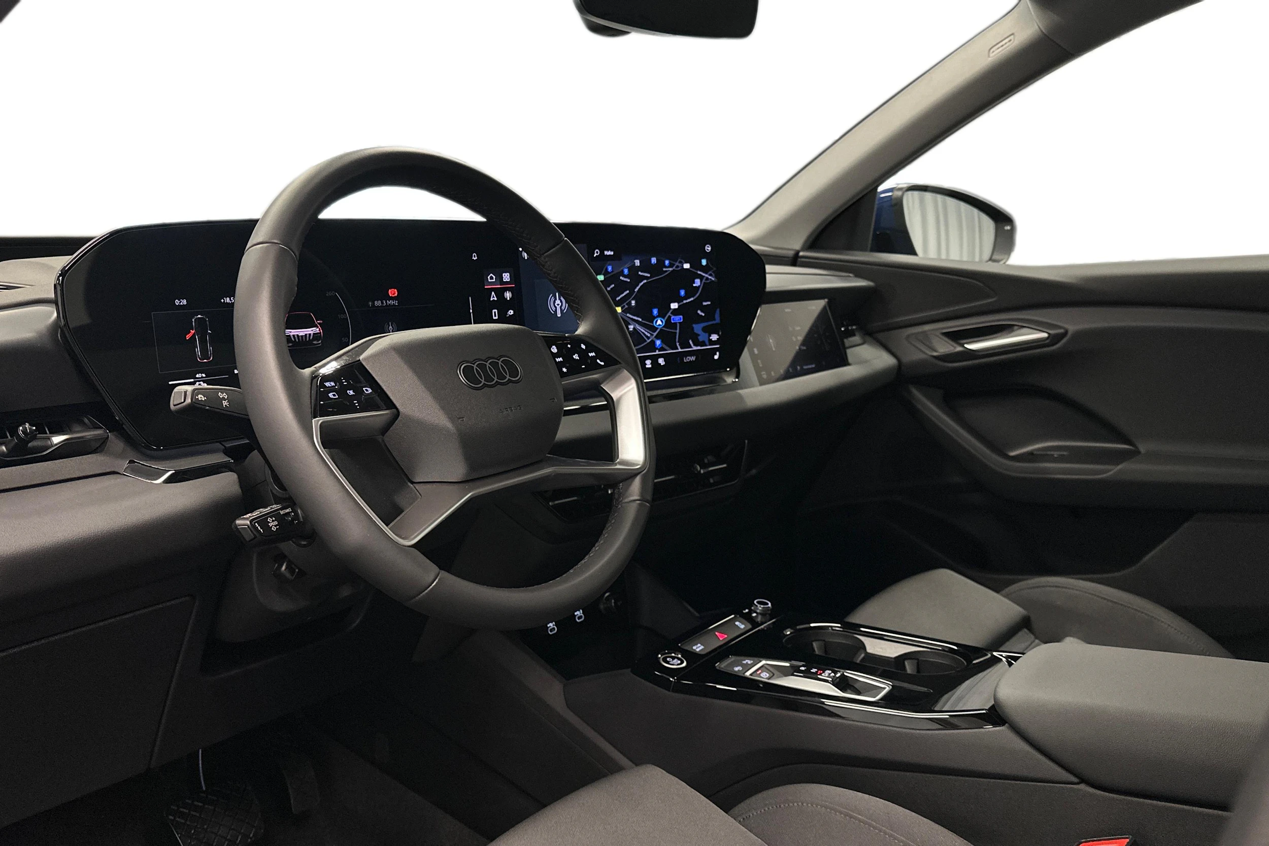 sininen Audi Q6 e-tron 2025 kuva 6.