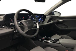 sininen Audi Q6 e-tron 2025 kuva 6.