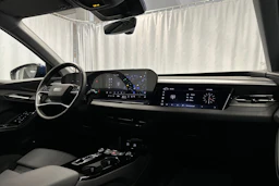 sininen Audi Q6 e-tron 2025 kuva 19.