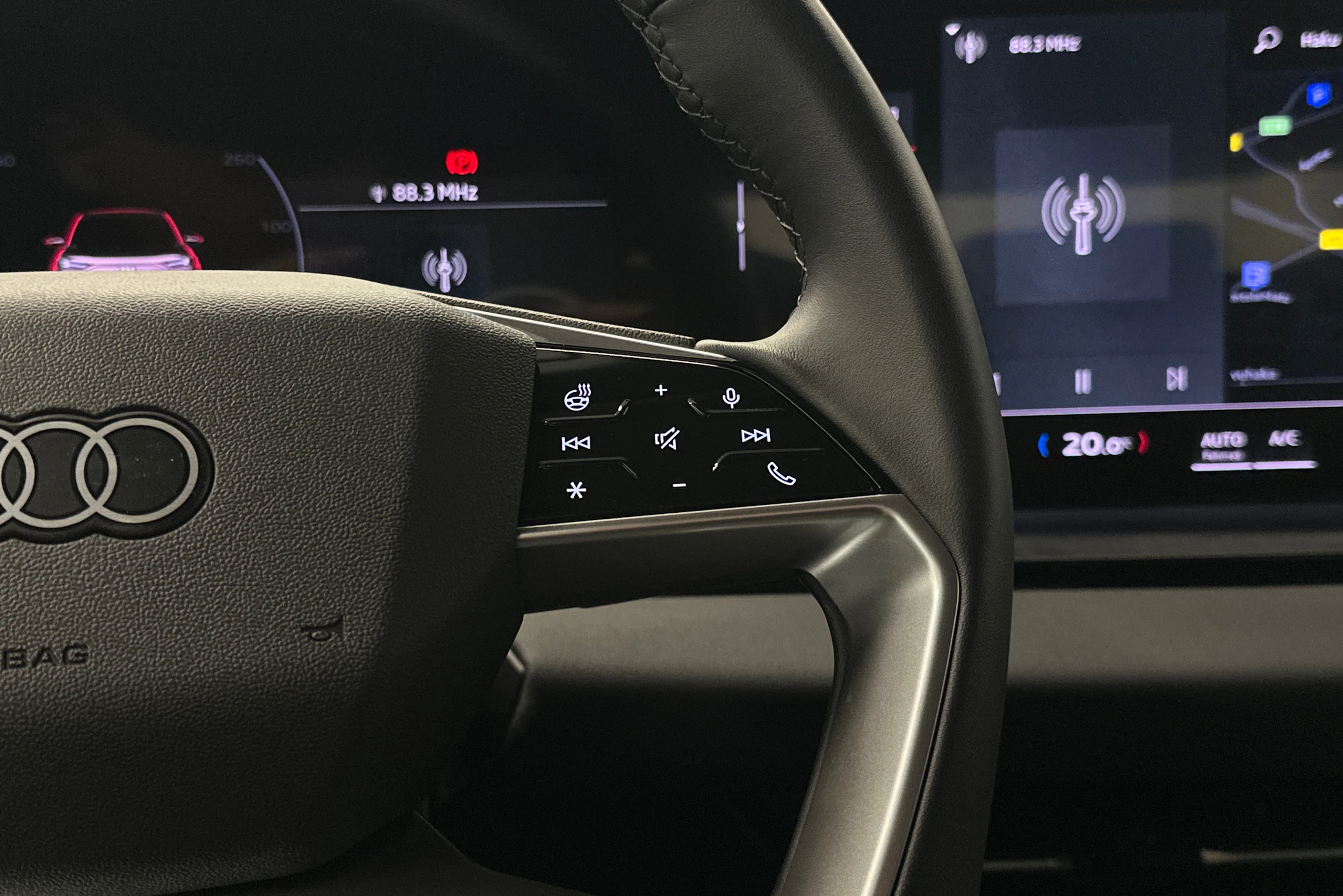 sininen Audi Q6 e-tron 2025 kuva 22.
