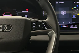 sininen Audi Q6 e-tron 2025 kuva 22.