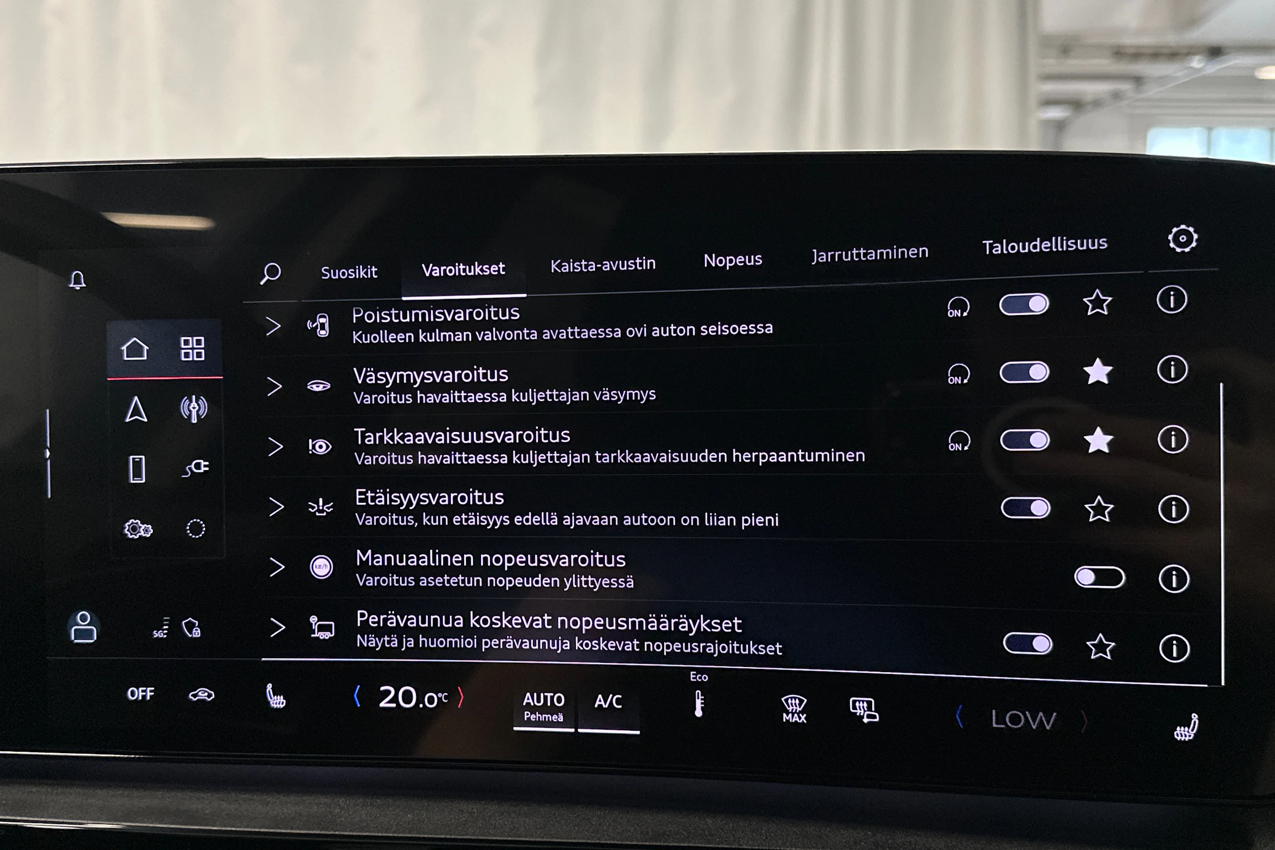 sininen Audi Q6 e-tron 2025 kuva 29.