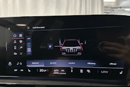 sininen Audi Q6 e-tron 2025 kuva 34.