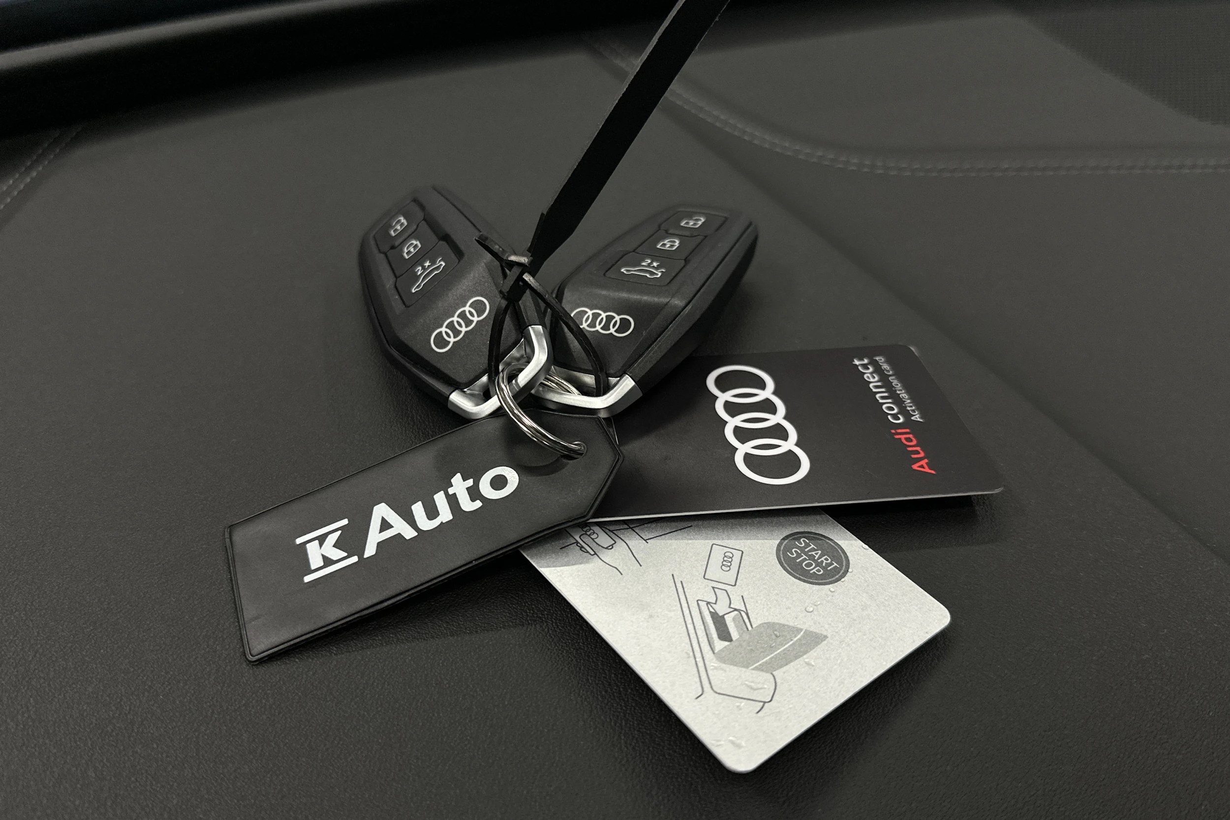 sininen Audi Q6 e-tron 2025 kuva 39.