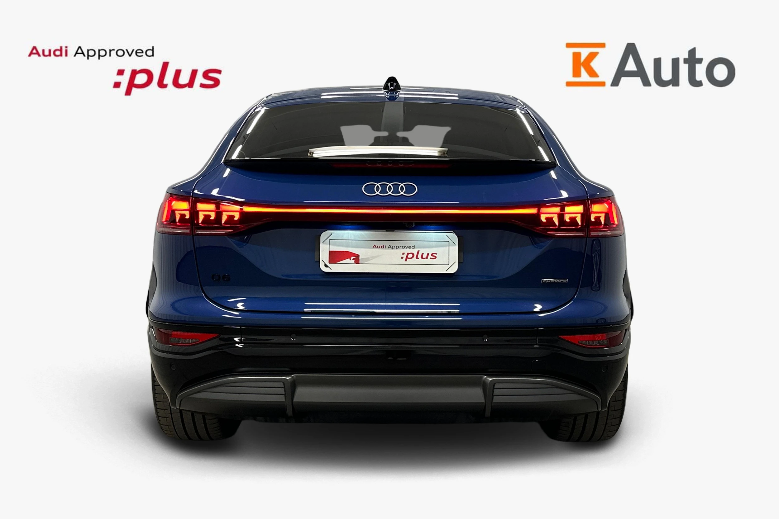 sininen Audi Q6 e-tron 2025 kuva 3.