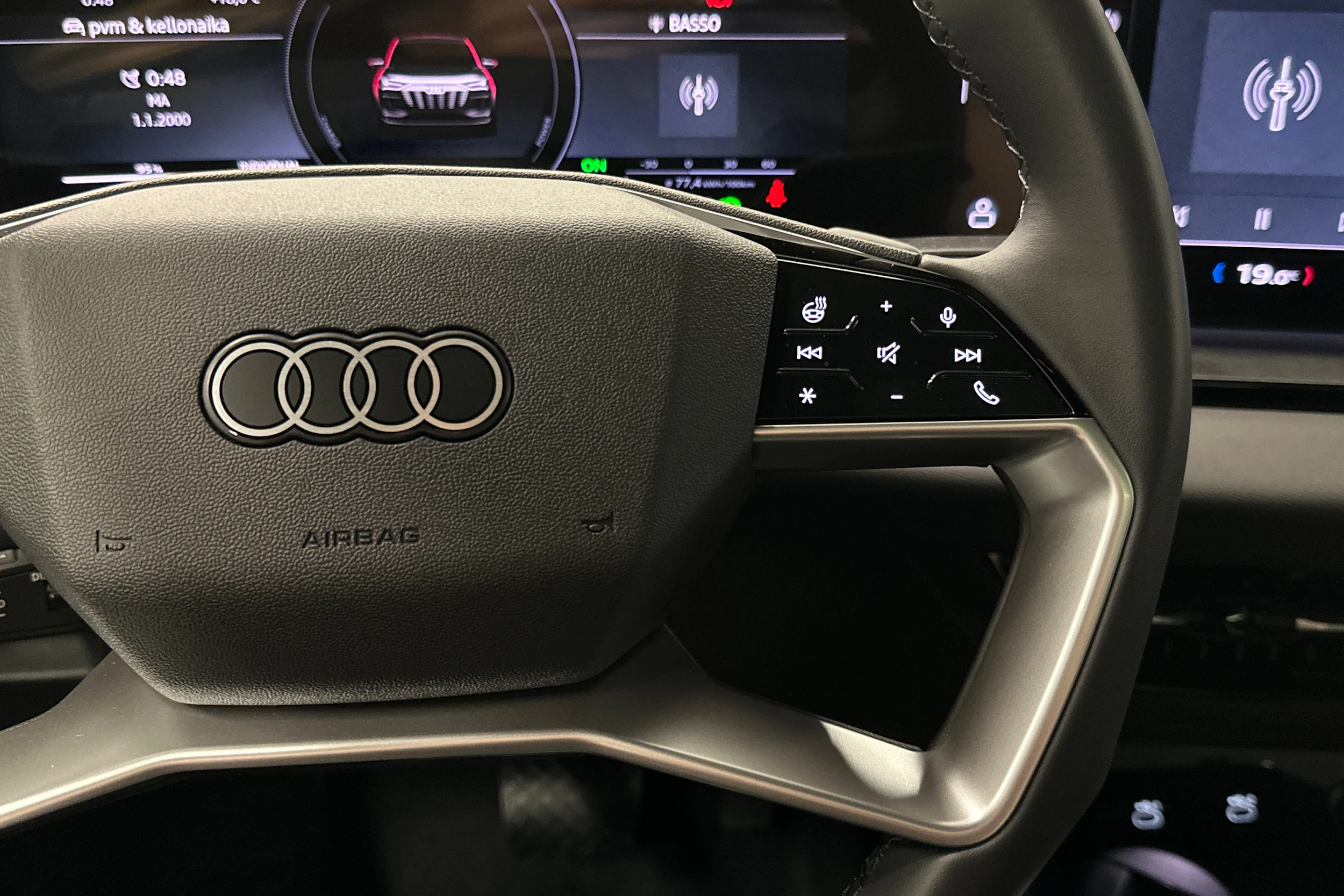 sininen Audi Q6 e-tron 2025 kuva 12.