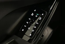 sininen Audi Q6 e-tron 2025 kuva 14.