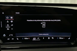sininen Audi Q6 e-tron 2025 kuva 21.
