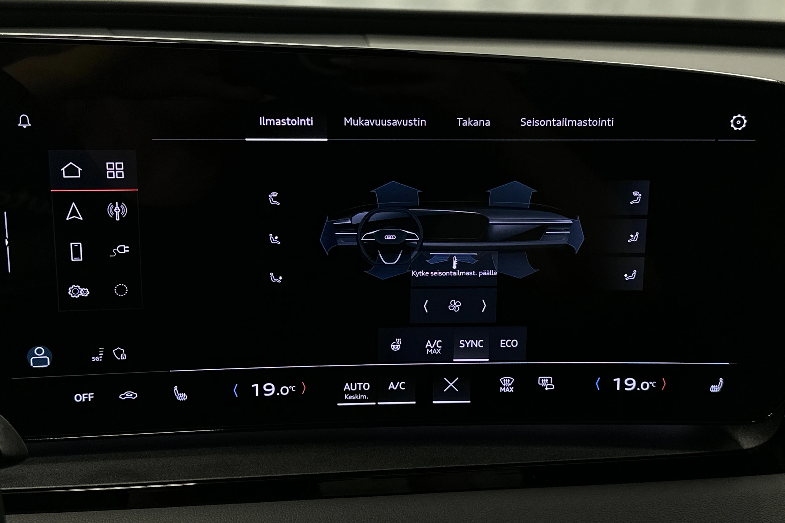 sininen Audi Q6 e-tron 2025 kuva 29.