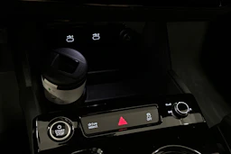 sininen Audi Q6 e-tron 2025 kuva 33.