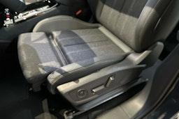 met. sininen Audi Q6 e-tron 2025 kuva 12.