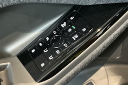 met. sininen Audi Q6 e-tron 2025 kuva 14.