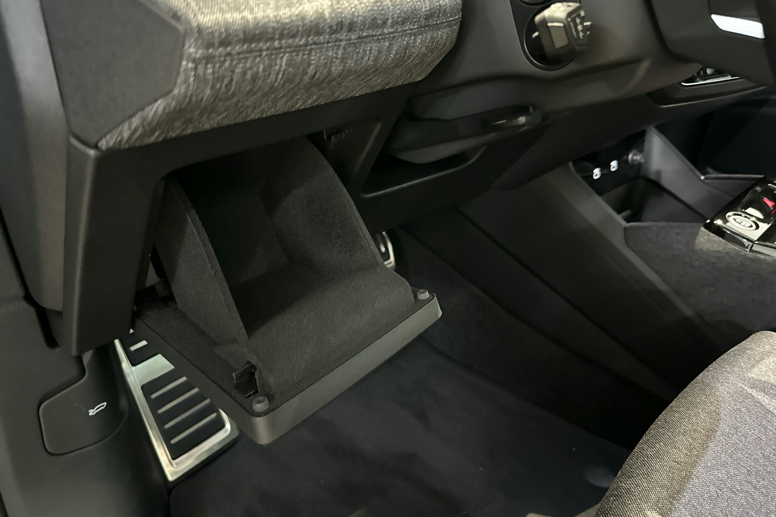 met. sininen Audi Q6 e-tron 2025 kuva 23.