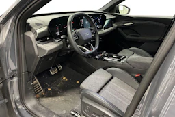 harmaa Audi Q6 e-tron 2025 kuva 3.