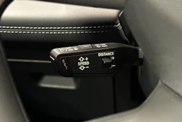 valkoinen Audi Q6 e-tron 2025 kuva 22.