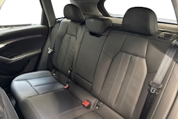 sininen Audi Q6 e-tron 2025 kuva 8.