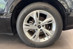 sininen Audi Q6 e-tron 2025 kuva 10.