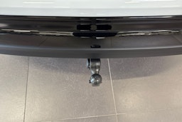 met. valkoinen Audi Q6 e-tron 2025 kuva 13.