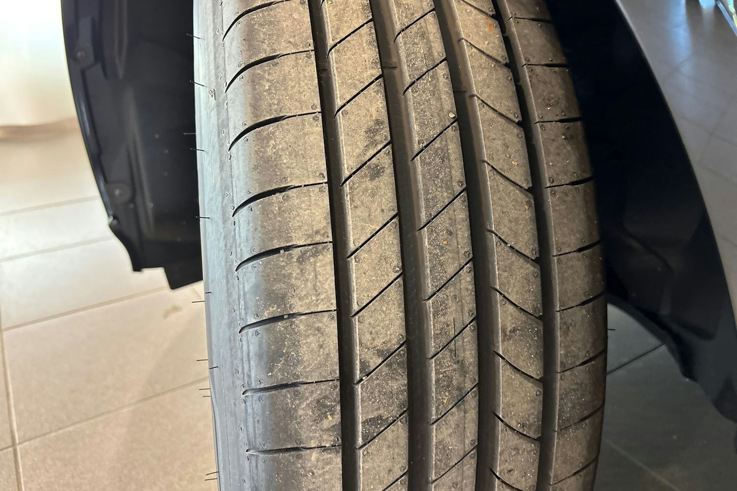 met. sininen Audi Q6 e-tron 2025 kuva 10.