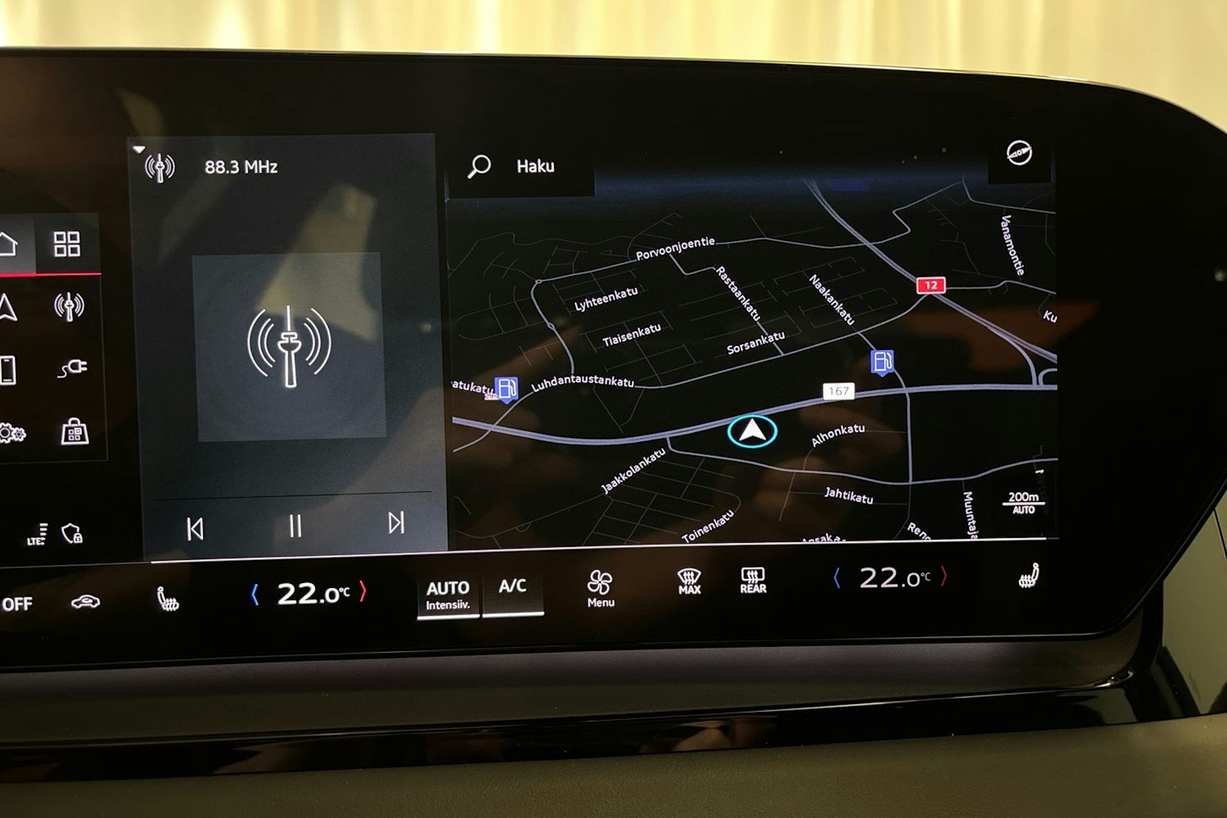 met. sininen Audi Q6 e-tron 2025 kuva 15.