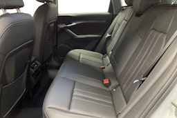 valkoinen Audi Q6 e-tron 2025 kuva 8.