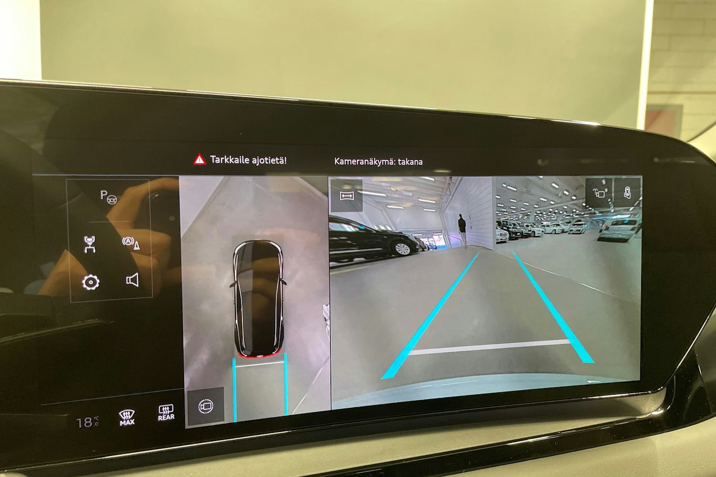 valkoinen Audi Q6 e-tron 2025 kuva 13.